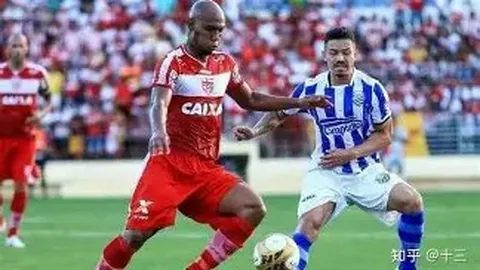 赵金红45公斤级举重世锦赛三金破纪录，央视新闻客户端实时报道